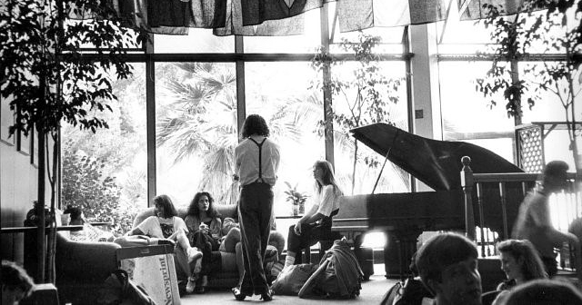 Café International circa 1990 in the former CSM student center, near where today’s Health and Wellness Building now stands